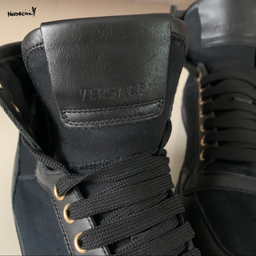 🚫SOLD•G®️🅰️ℹ️LED🚫 Versace High-Top Sneakers - Picture 5 of 11